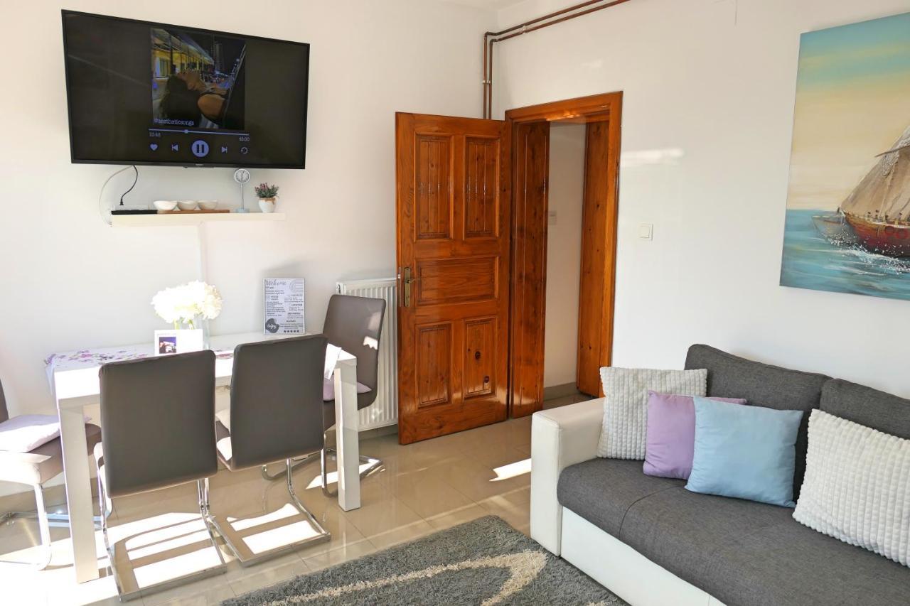 Apartment Laura Senj  Luaran gambar
