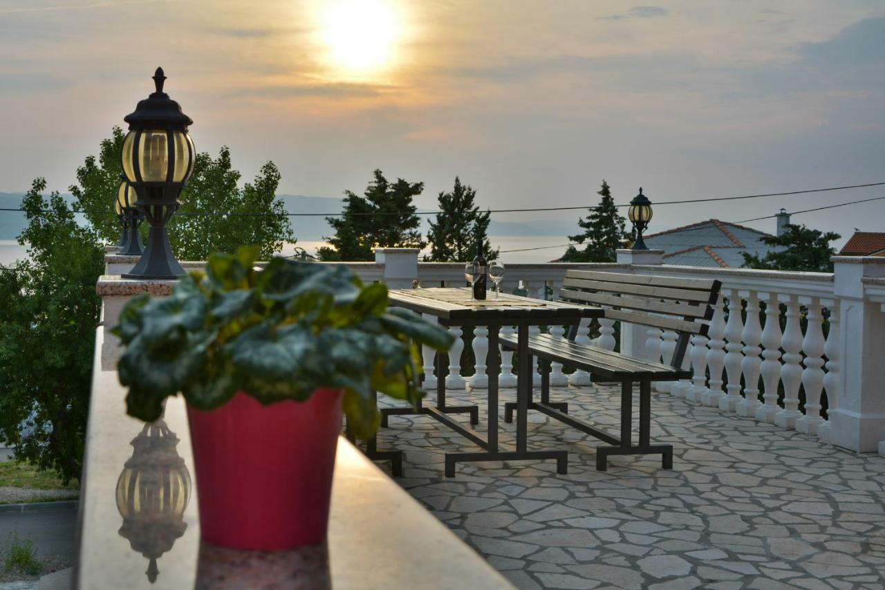 Apartment Laura Senj  Luaran gambar