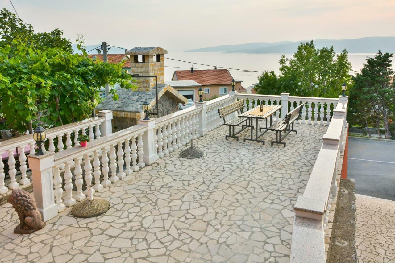Apartment Laura Senj  Luaran gambar