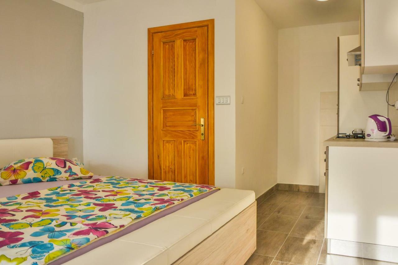 Apartment Laura Senj  Luaran gambar