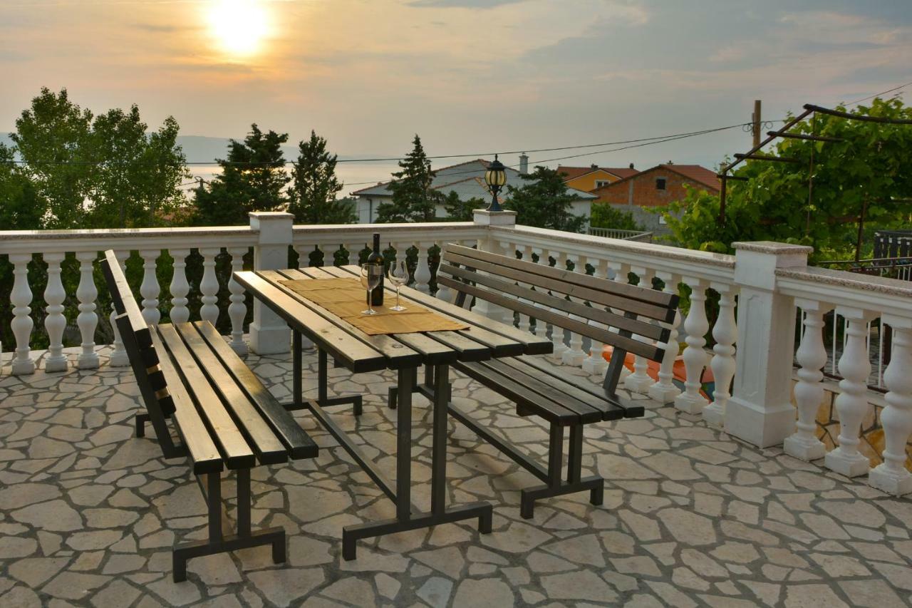 Apartment Laura Senj  Luaran gambar