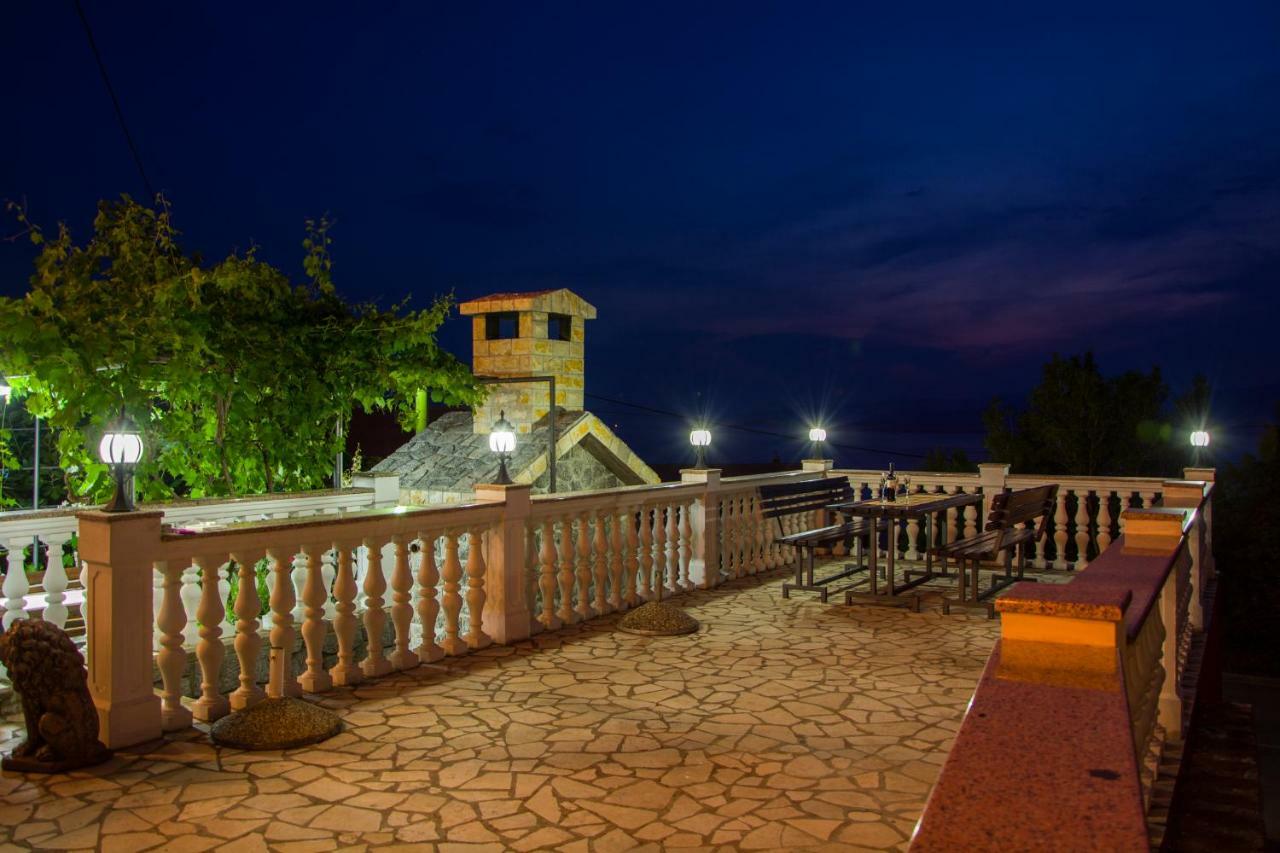 Apartment Laura Senj  Luaran gambar